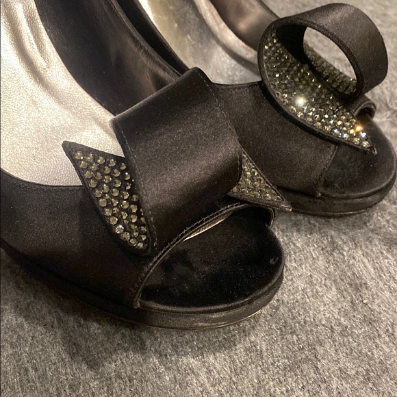 Stuart Weitzman Black Peep Toe Heels - Picture 2 of 5